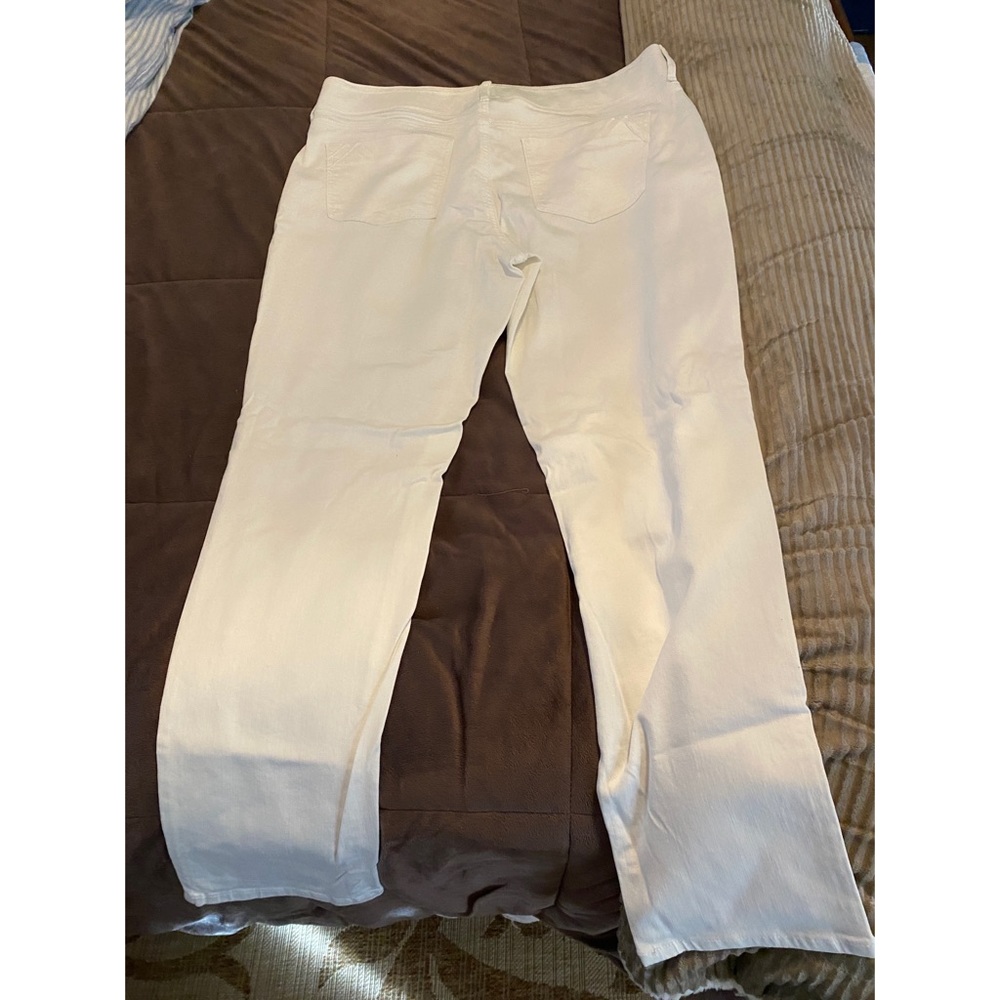 Apt.9 stretch jeans size 18